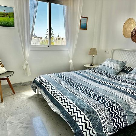 Bright Apartment 300M From The Beach Sitio de Calahonda Екстер'єр фото