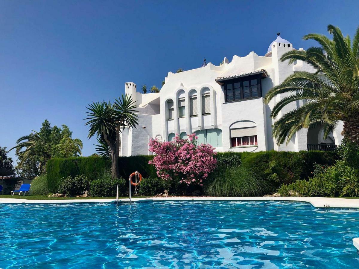Bright Apartment 300M From The Beach Sitio de Calahonda Екстер'єр фото